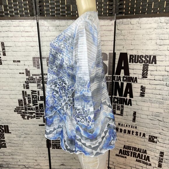 One World L Blue/Gray Print Semi- Sheer Layered Scoop Neck 3/4 Sleeve Top - Picture 4 of 5